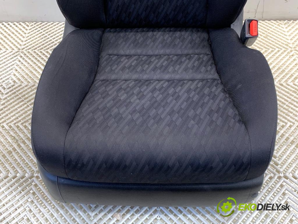 HONDA ACCORD VII sedan 2005 114 kW 2.0 (CL7) 1998 Sedadlo pravy predný