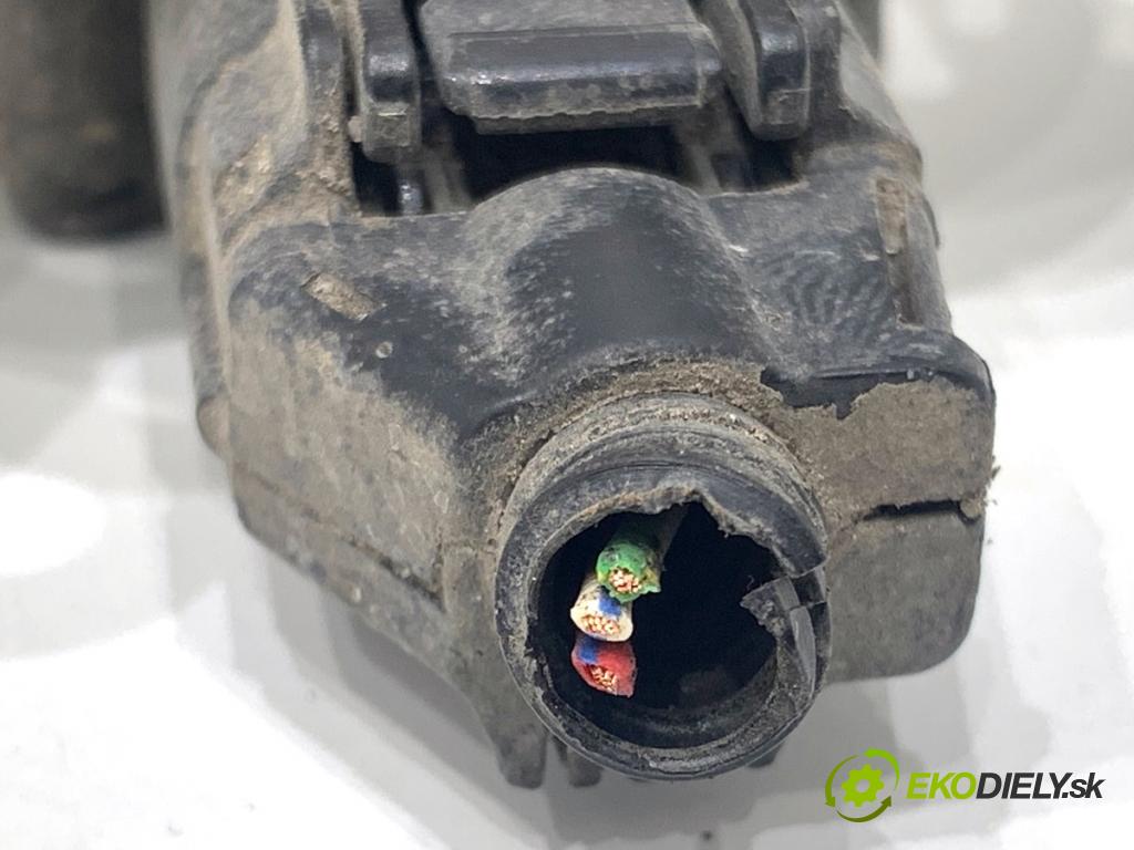 HONDA ACCORD VII sedan 2005 114 kW 2.0 (CL7) 1998 snímač ÚROVEŇ: XENON přední část levý