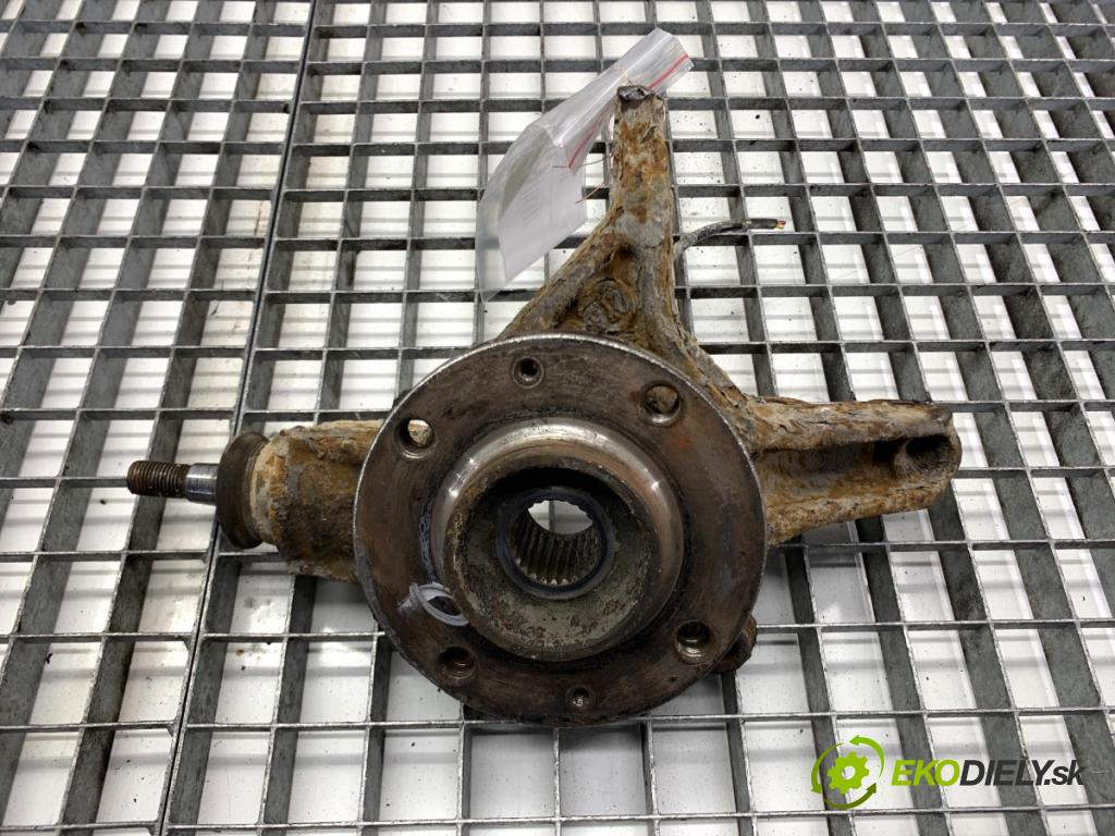 PEUGEOT 308 SW Kombi 2008 88 kW 1.6 16V 1598 náboj pravy predný 