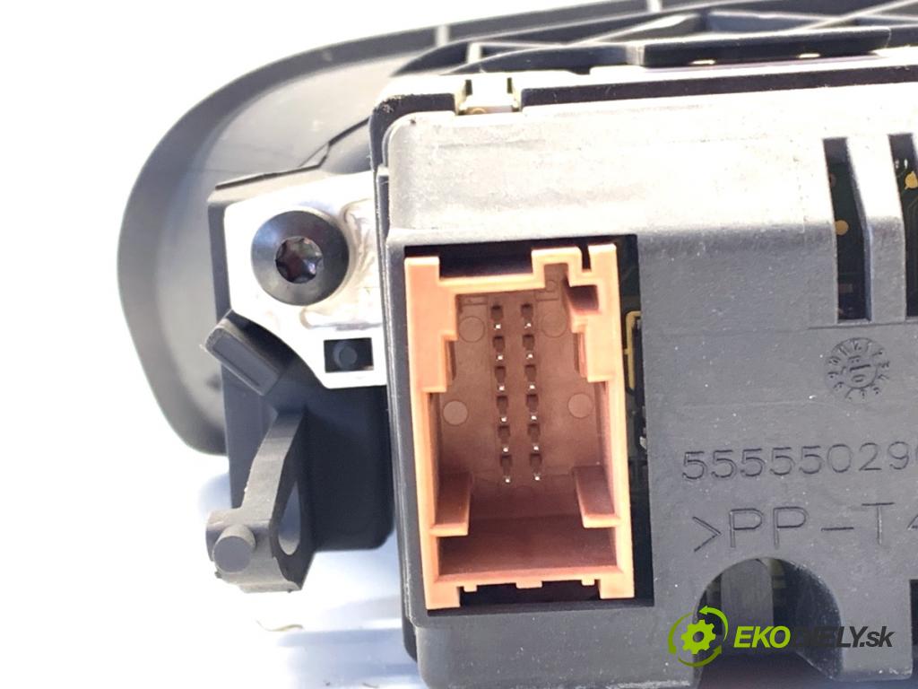 PEUGEOT 308 SW Kombi 2008 88 kW 1.6 16V 1598 Displej 9660525577 (Přístrojová deska)