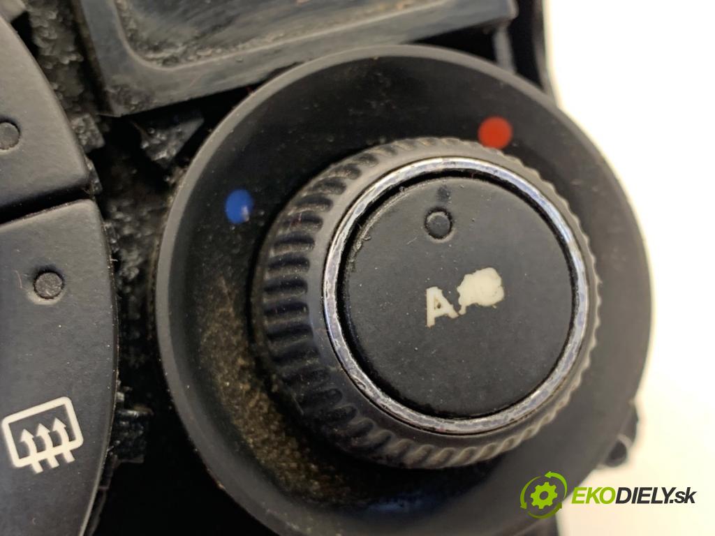 PEUGEOT 308 SW Kombi 2008 88 kW 1.6 16V 1598 Panel ovládania kúrenia 96850724XT (Prepínacie páčky pod volantom)