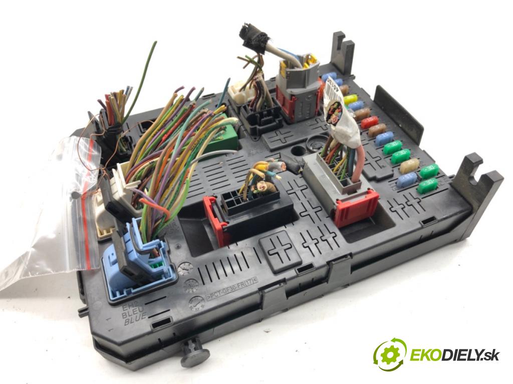 PEUGEOT 308 SW Kombi 2008 88 kW 1.6 16V 1598 Modul BSI 966405908001 (Poistková skrinka)