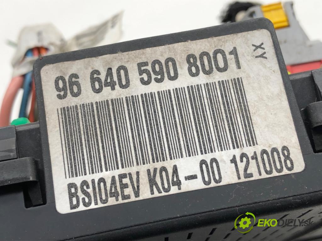 PEUGEOT 308 SW Kombi 2008 88 kW 1.6 16V 1598 Modul BSI 966405908001 (Poistková skrinka)