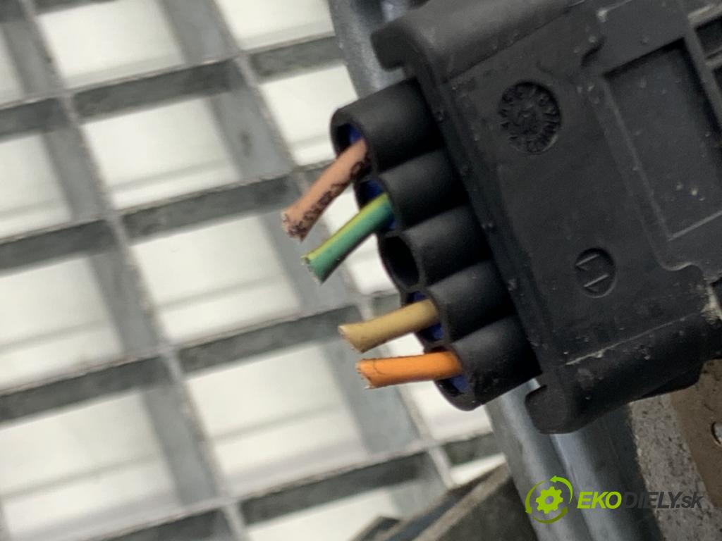 PEUGEOT 308 SW Kombi 2008 88 kW 1.6 16V 1598 Mechanizmus stieračov predný 9684806680 (Motorček stieračov predný)