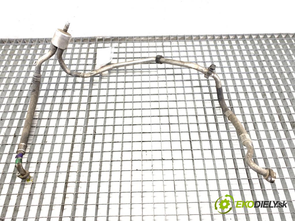 PEUGEOT 308 SW Kombi 2008 88 kW 1.6 16V 1598 rúrka klimatizace  (Trubka klimatizace)