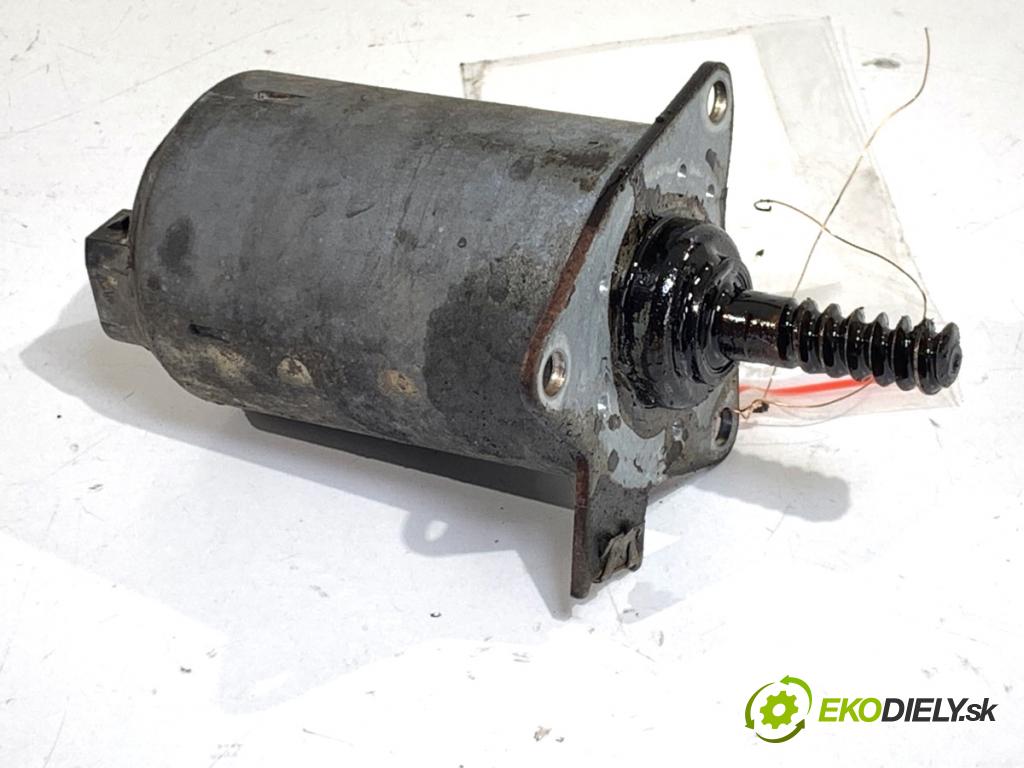 PEUGEOT 308 SW Kombi 2008 88 kW 1.6 16V 1598 nastavovač časování A2C53112944