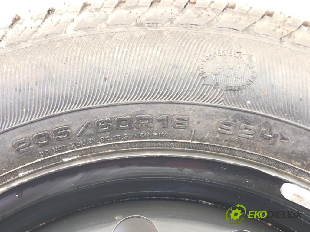 --- --- SVĚTLO: hrdzavý