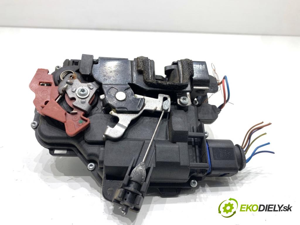 SKODA FABIA II liftback 2008 77 kW 1.9 TDI 1896 zámok Dvere pravy predný 3B1837016CE