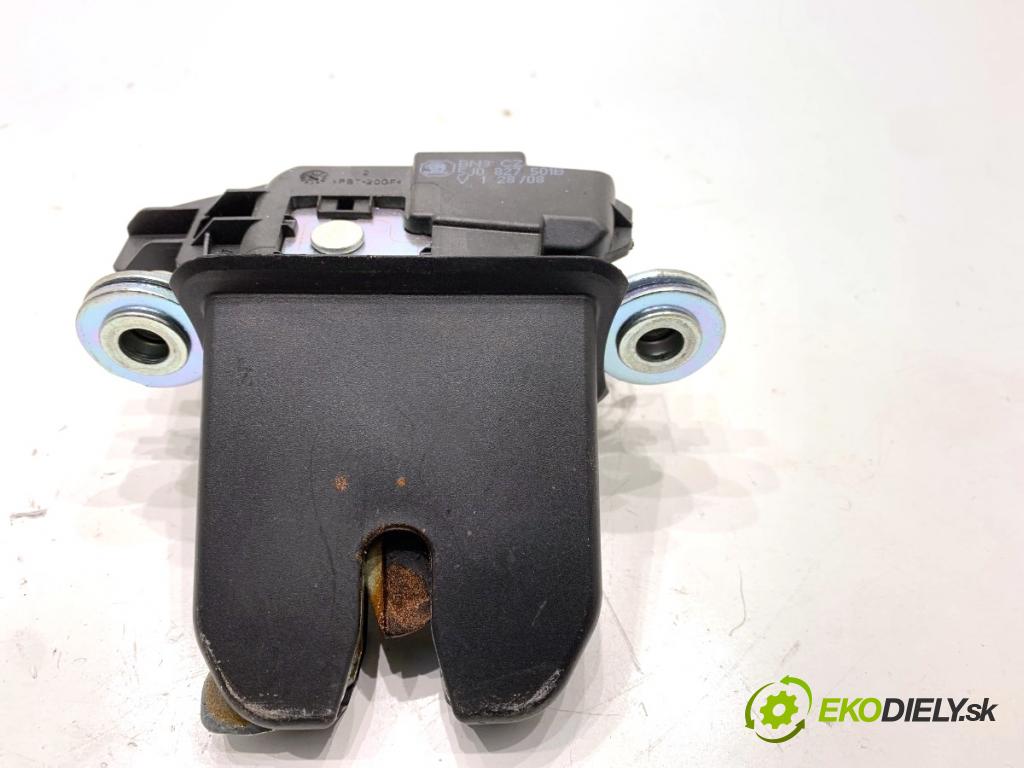 SKODA FABIA II liftback 2008 77 kW 1.9 TDI 1896 zámok dverí zad 5J0827501B