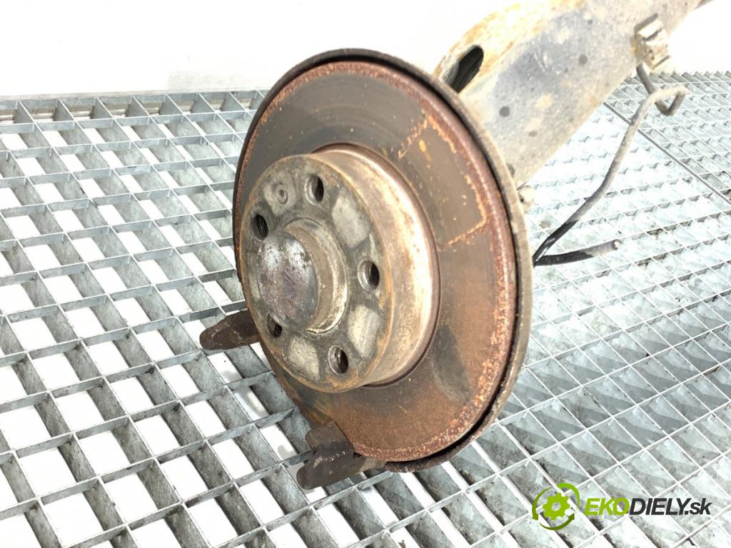 SKODA FABIA II liftback 2008 77 kW 1.9 TDI 1896 Výstuha zad