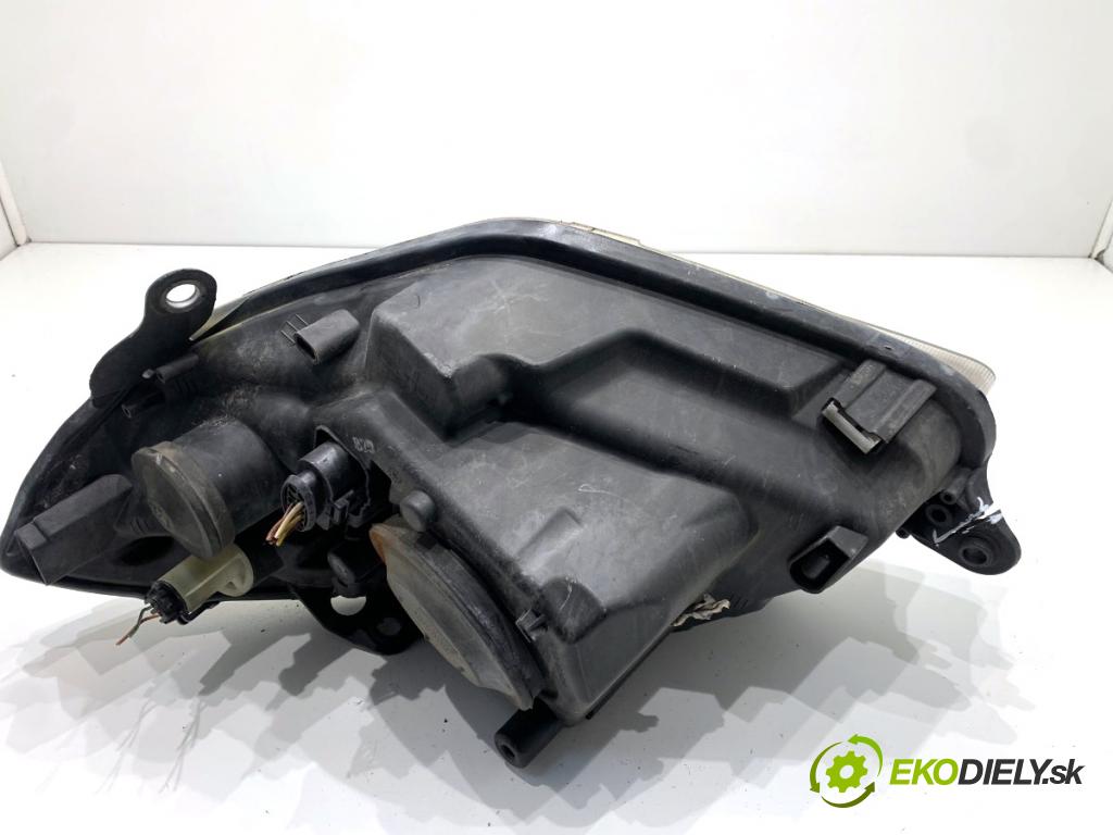 SKODA FABIA II liftback 2008 77 kW 1.9 TDI 1896 světlomet pravý přední část