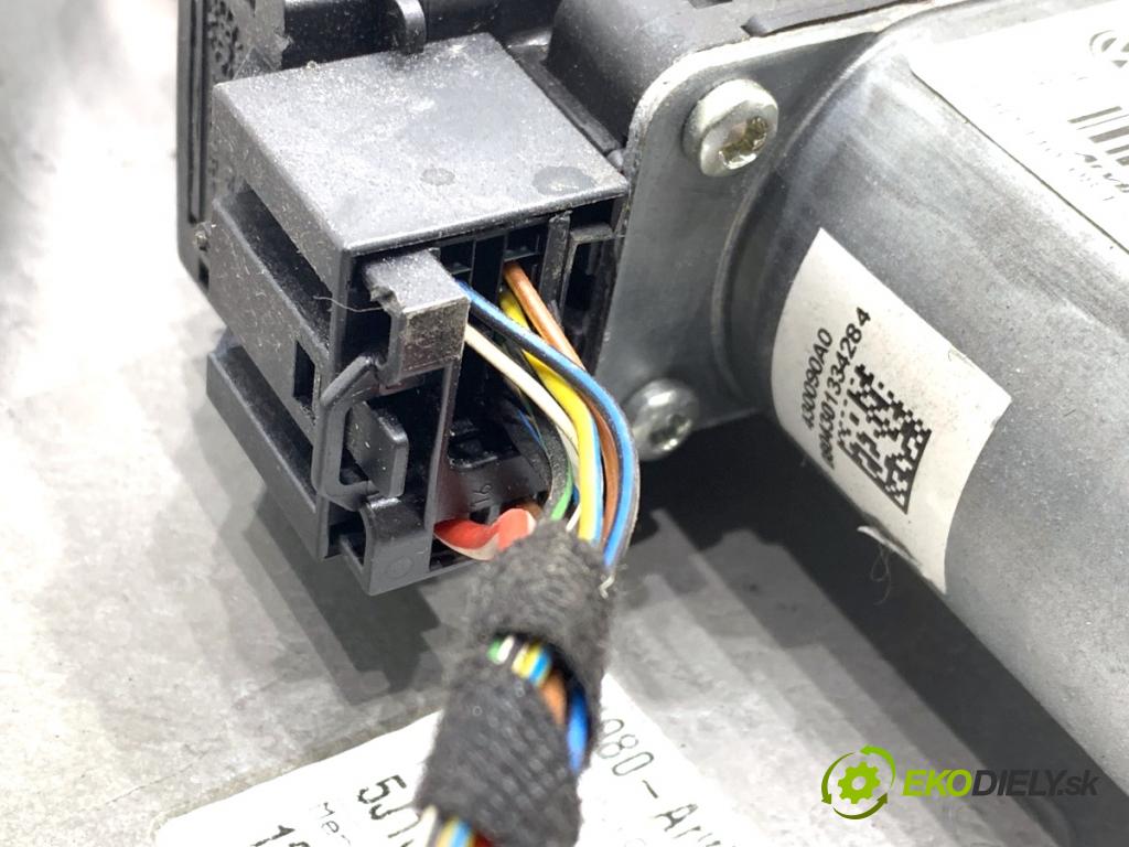 SKODA FABIA II liftback 2008 77 kW 1.9 TDI 1896 Mechanizmus okna ľavy predný 6Q2959802F