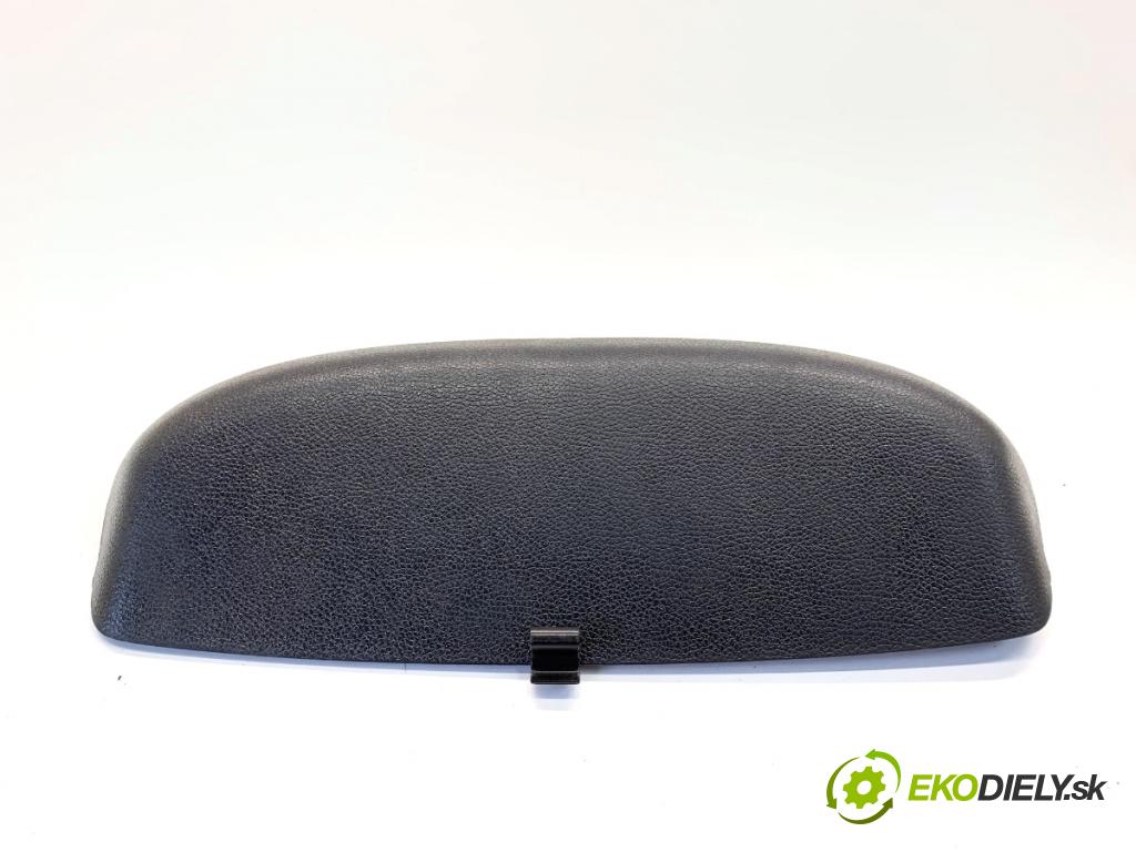 SKODA FABIA II liftback 2008 77 kW 1.9 TDI 1896 světlo brzdových světel 5J6945097