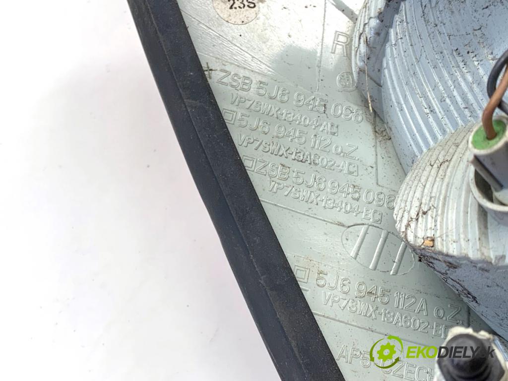 SKODA FABIA II liftback 2008 77 kW 1.9 TDI 1896 Svetlo pravy zad 5J6945096