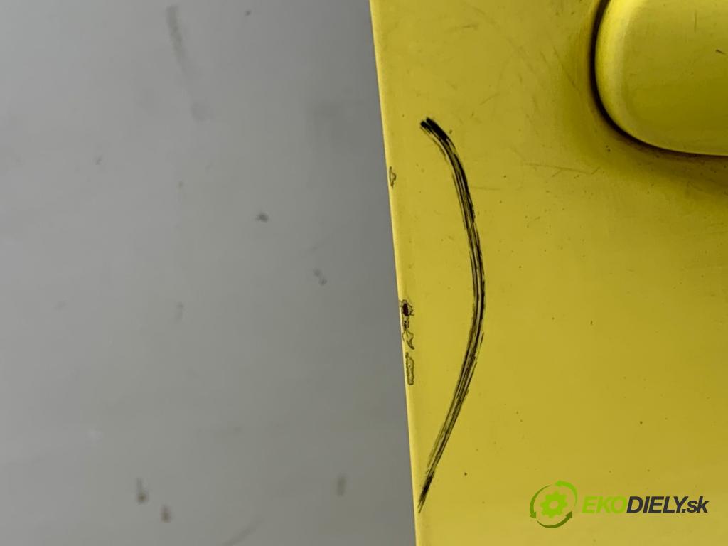 SKODA FABIA II liftback 2008 77 kW 1.9 TDI 1896 dveře pravý přední část 6226