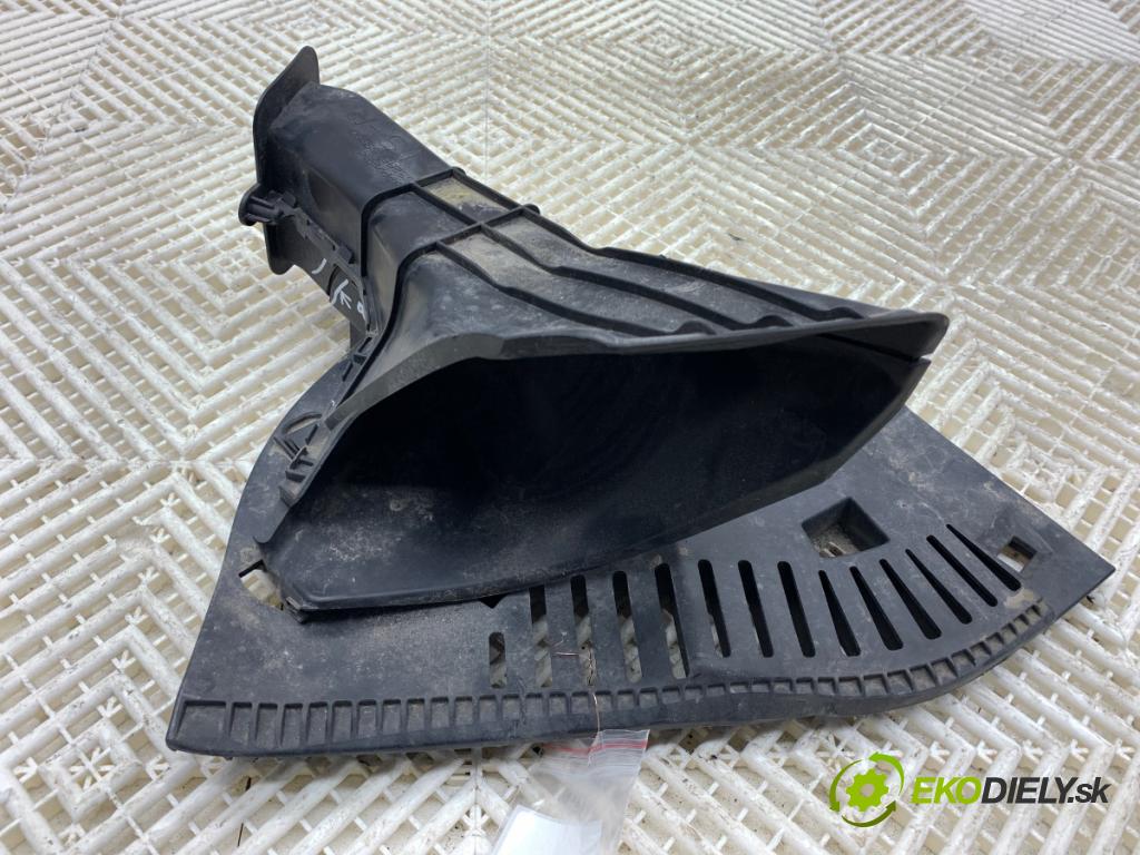 LEXUS IS sedan 2015 180 kW 200t (ASE30) 1998 volant vzduchu pravá 53208-53040