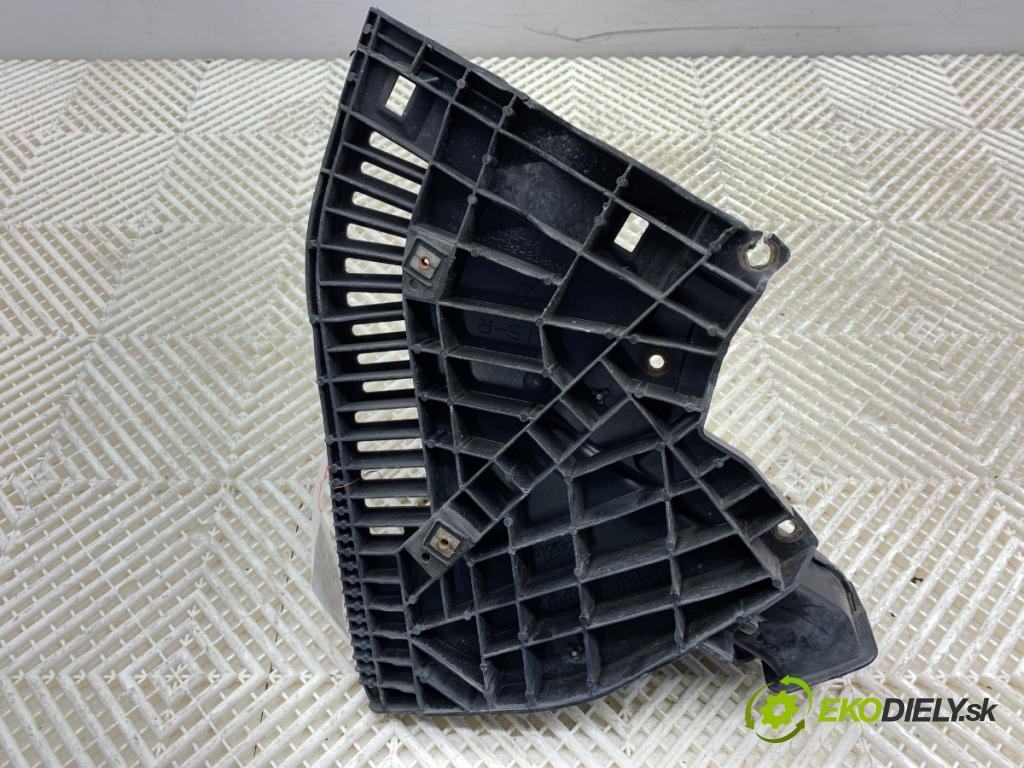 LEXUS IS sedan 2015 180 kW 200t (ASE30) 1998 volant vzduchu pravá 53208-53040