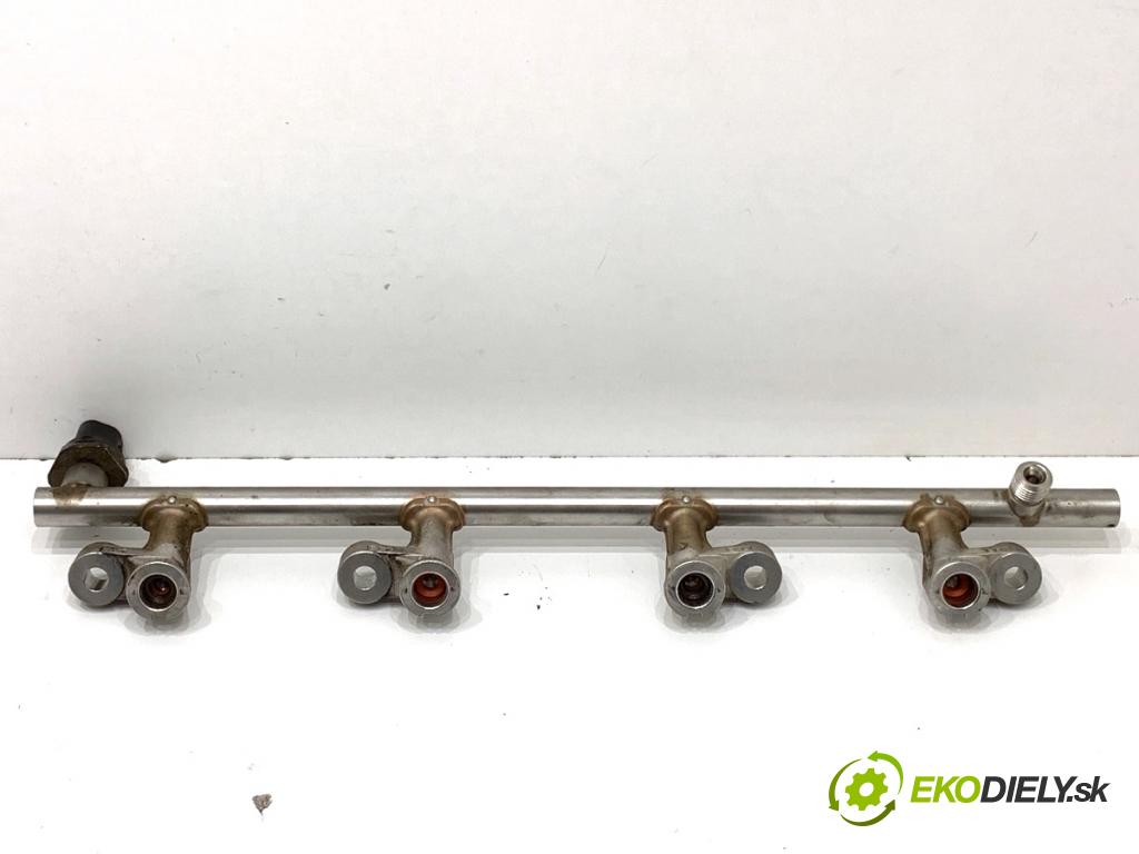 MAZDA CX-9 SUV 2016 184 kW 2.5 T AWD 2488 lišta vstřikovací PY8V13150 (Vstřikovací lišta)