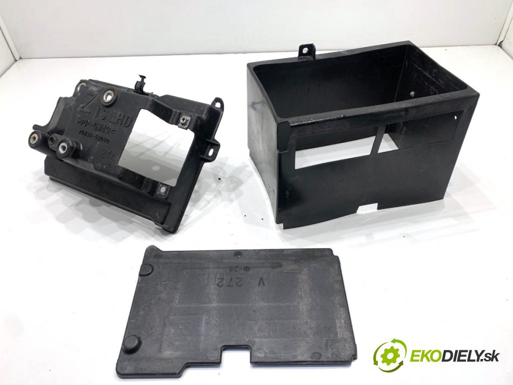 LEXUS IS sedan 2015 180 kW 200t (ASE30) 1998 Obal akumulátora 74433-53050 74431-53090