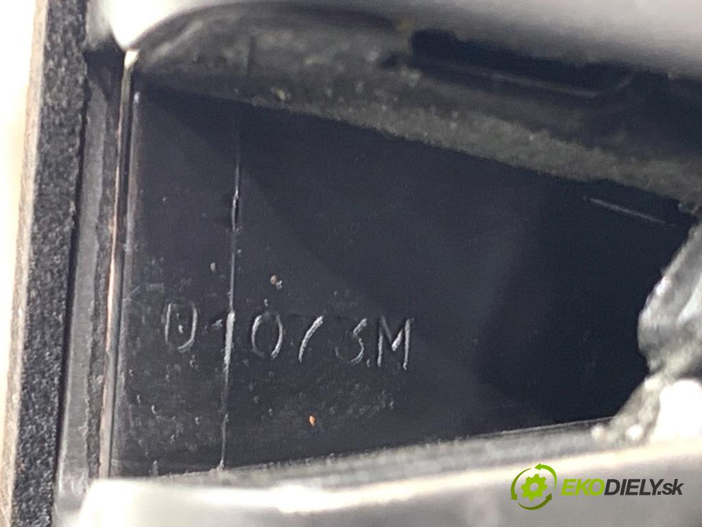 FORD KA+ liftback 2018 63 kW 1.2 1194 zámok Dvere ľavy predný