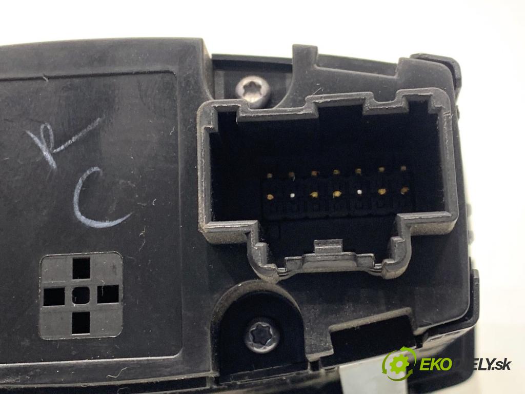 FORD KA+ liftback 2018 63 kW 1.2 1194 spínač světel J7BT13A024AA