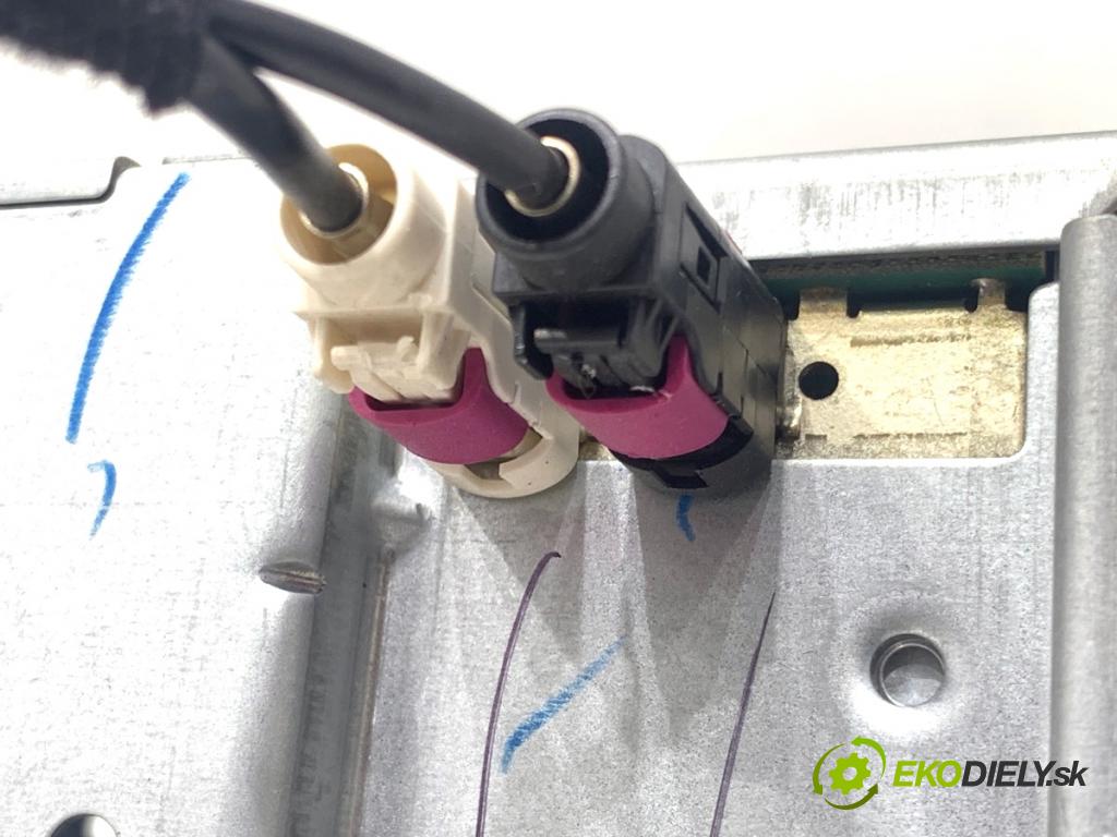 FORD KA+ liftback 2018 63 kW 1.2 1194 TUNER radia Navigácia J7BT-18C815-LS