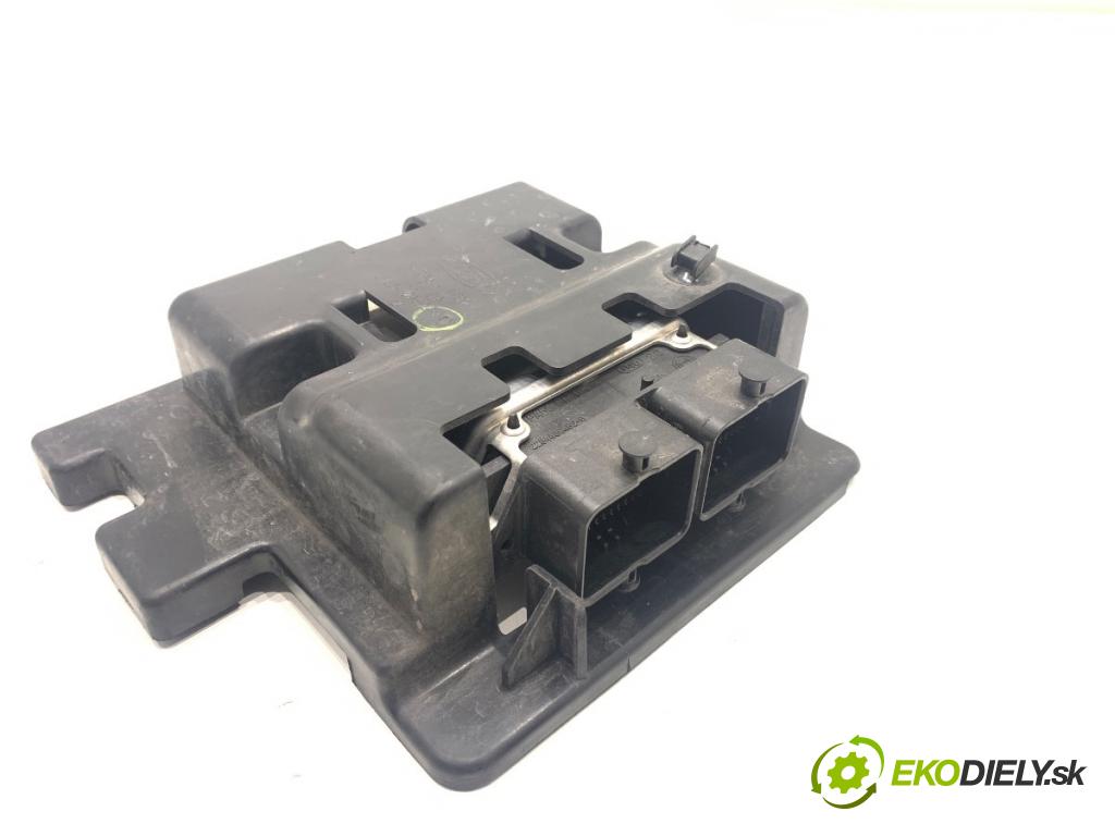 FORD KA+ liftback 2018 63 kW 1.2 1194 řídící jednotka motora J7B5-12A650-DF (Řídicí jednotka)