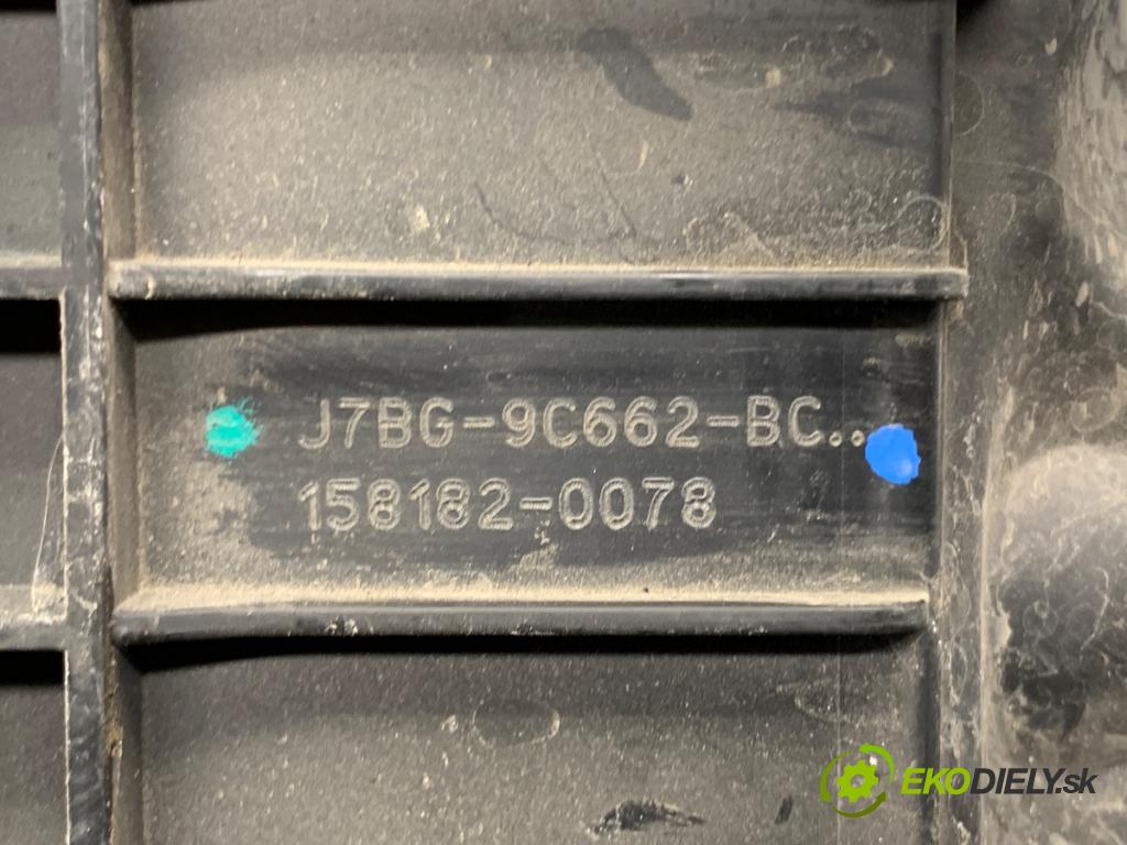 FORD KA+ liftback 2018 63 kW 1.2 1194 obal filtra vzduchu J7BG-9C662-BC (Kryt vzduchového filtru)