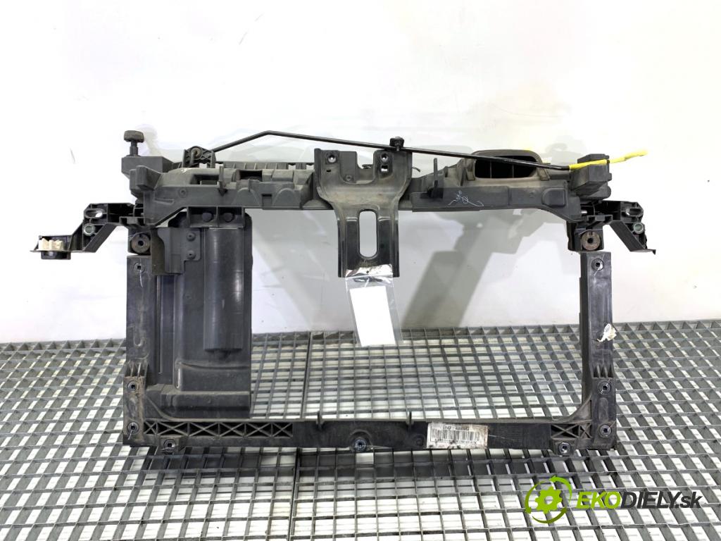 FORD KA+ liftback 2018 63 kW 1.2 1194 držák přední část E3B5-16E147-BA (Přední výztuha)