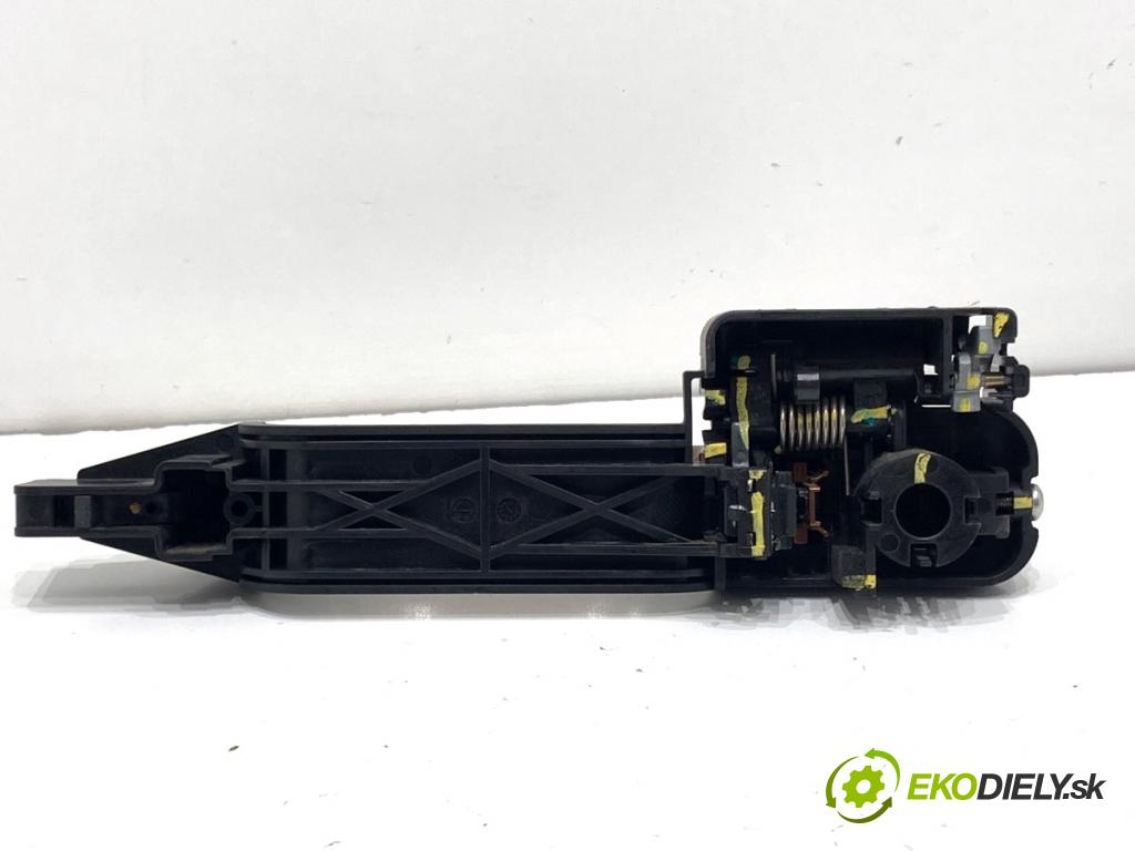 FORD KA+ liftback 2018 63 kW 1.2 1194 Kľučka vonkajšia pravy predný