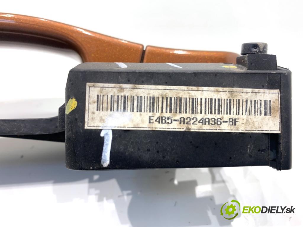 FORD KA+ liftback 2018 63 kW 1.2 1194 Kľučka vonkajšia pravy zad