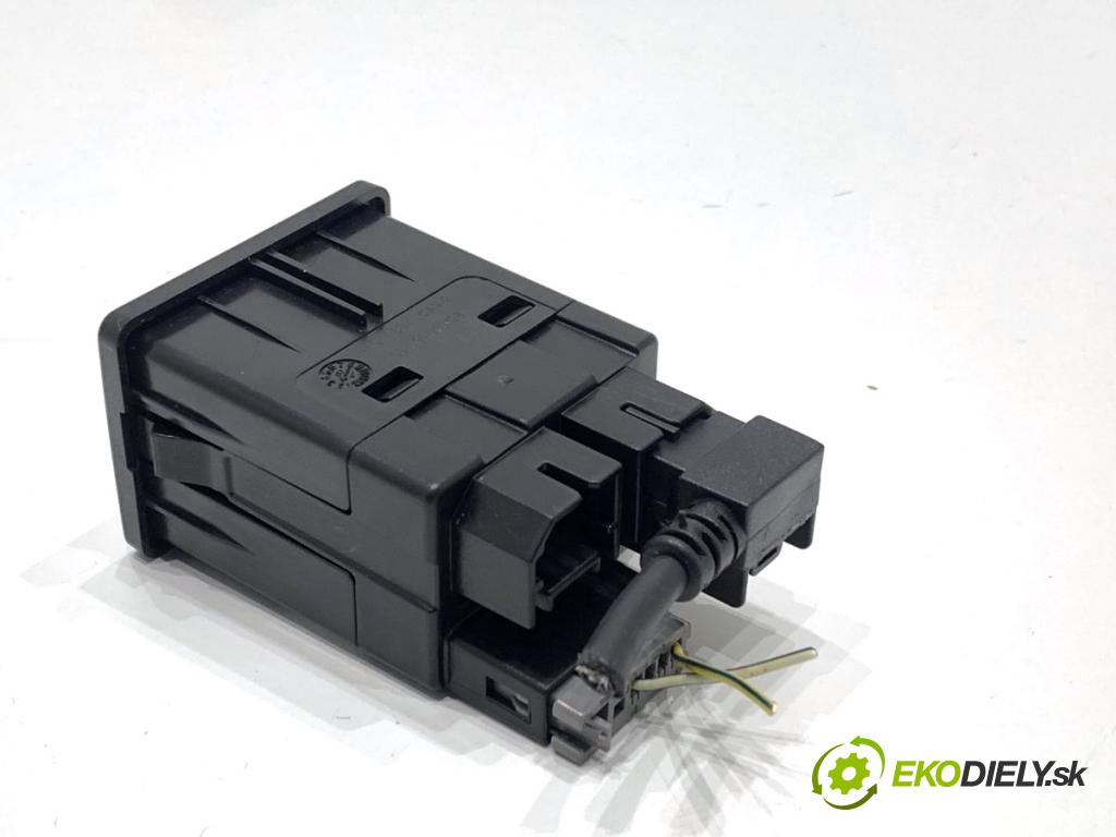 FORD KA+ liftback 2018 63 kW 1.2 1194 HNÍZDO: USB HC3T-14F014-AC