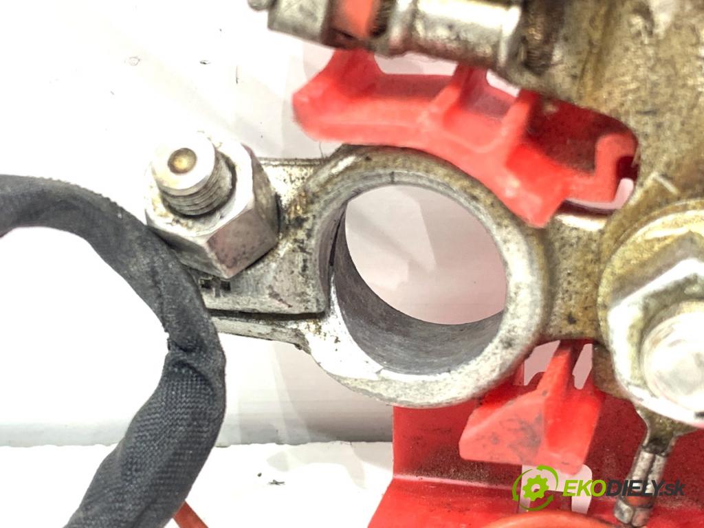 FORD KA+ liftback 2018 63 kW 1.2 1194 svorka plus