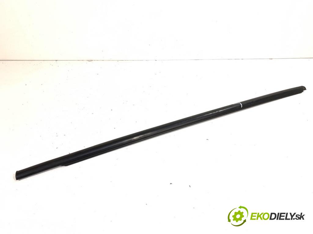 FORD KA+ liftback 2018 63 kW 1.2 1194 lišta Sbírání: přední část levý 