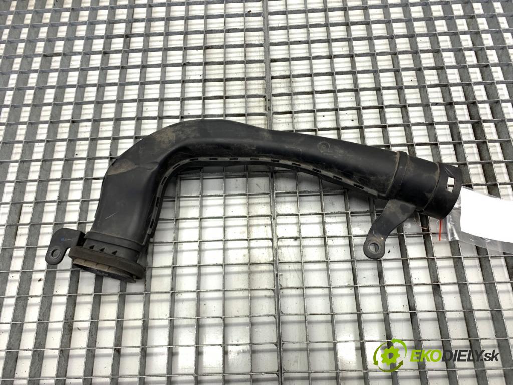 FORD KA+ liftback 2018 63 kW 1.2 1194 Rúra vzduchu PRIVOD J7BG9E635AC