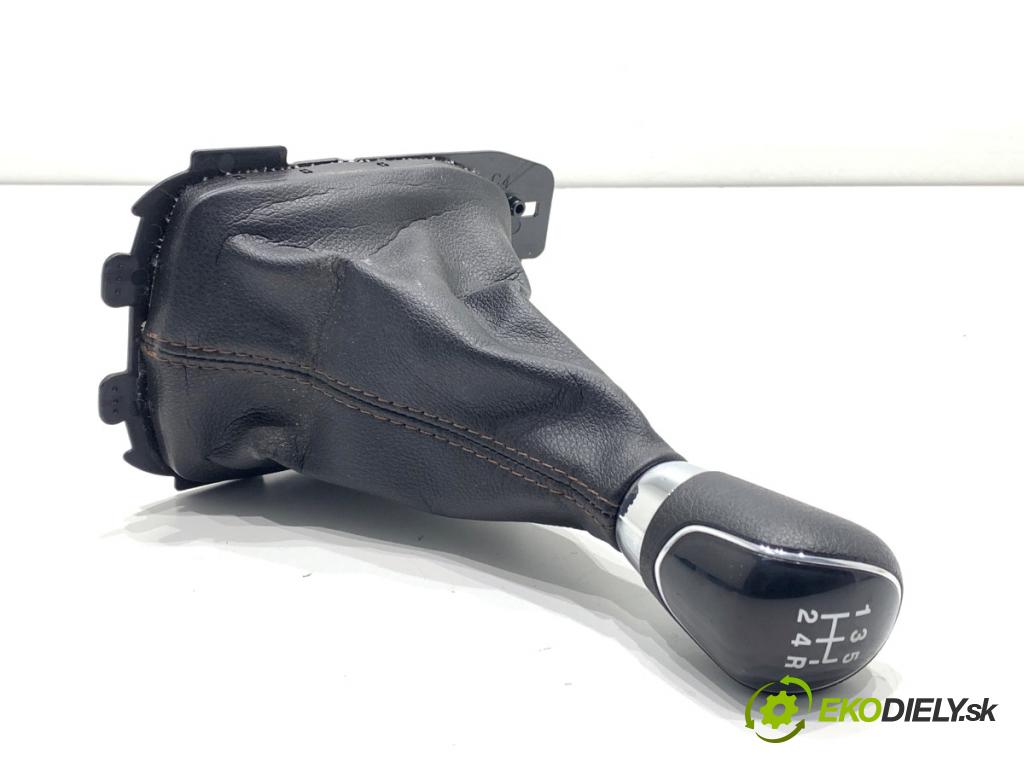 FORD KA+ liftback 2018 63 kW 1.2 1194 manžeta  (Řadicí páka (kulisa) )