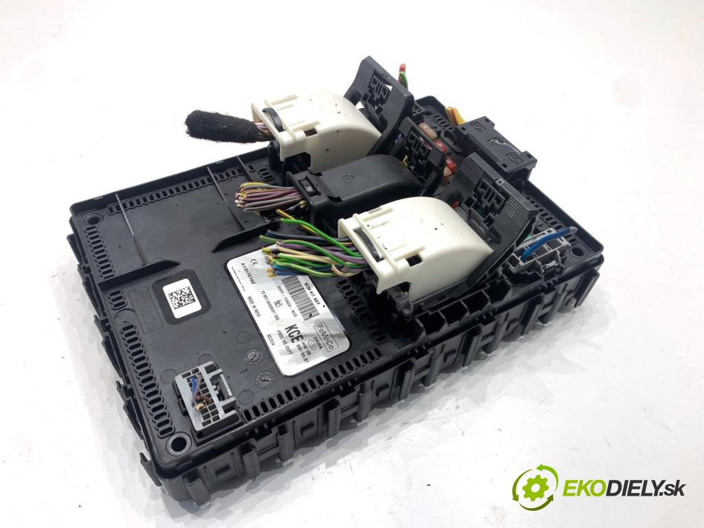 FORD KA+ liftback 2018 63 kW 1.2 1194 Modul BCM JU5T-15604-KCE (Riadiaca jednotka ostatné)