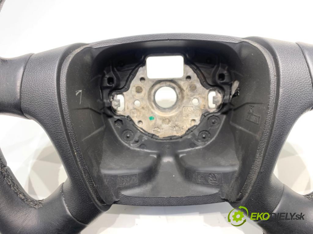 SKODA FABIA II liftback 2008 77 kW 1.9 TDI 1896 volant  (Volant)