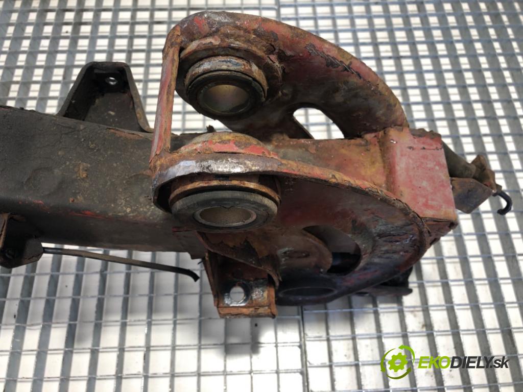 IVECO DAILY III Autobus 2005 85 kW 35 S 12, 35 C 12, 40 C 12 2287 Výstuha pod Motor  (Výstuha predná)