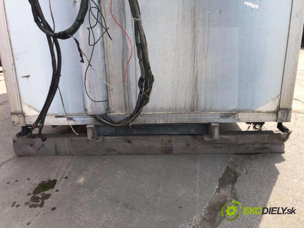 IVECO DAILY III Autobus 2005 85 kW 35 S 12, 35 C 12, 40 C 12 2287 BUDOVA: IZOTERM: