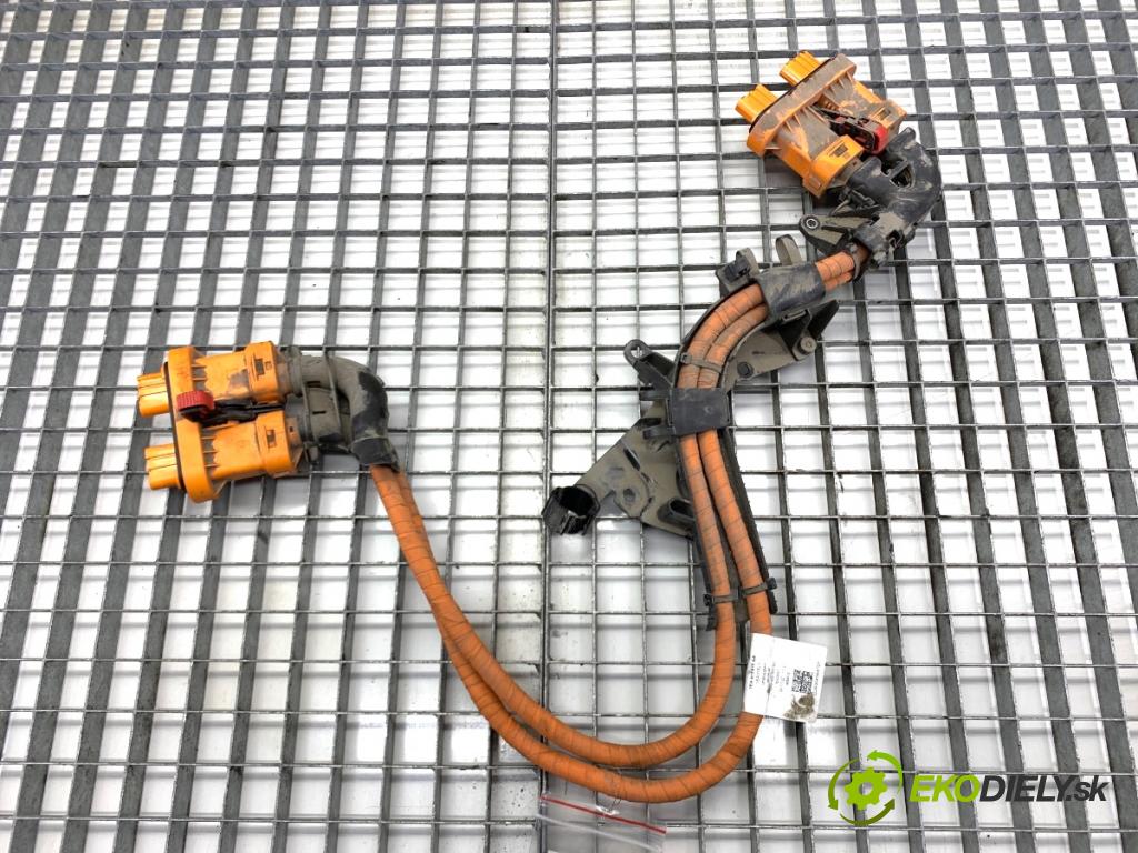 AUDI Q4 SUV 2023 150 kW 40 e-tron  trubka vysokého NAPĚTÍ: 1EA971015AA