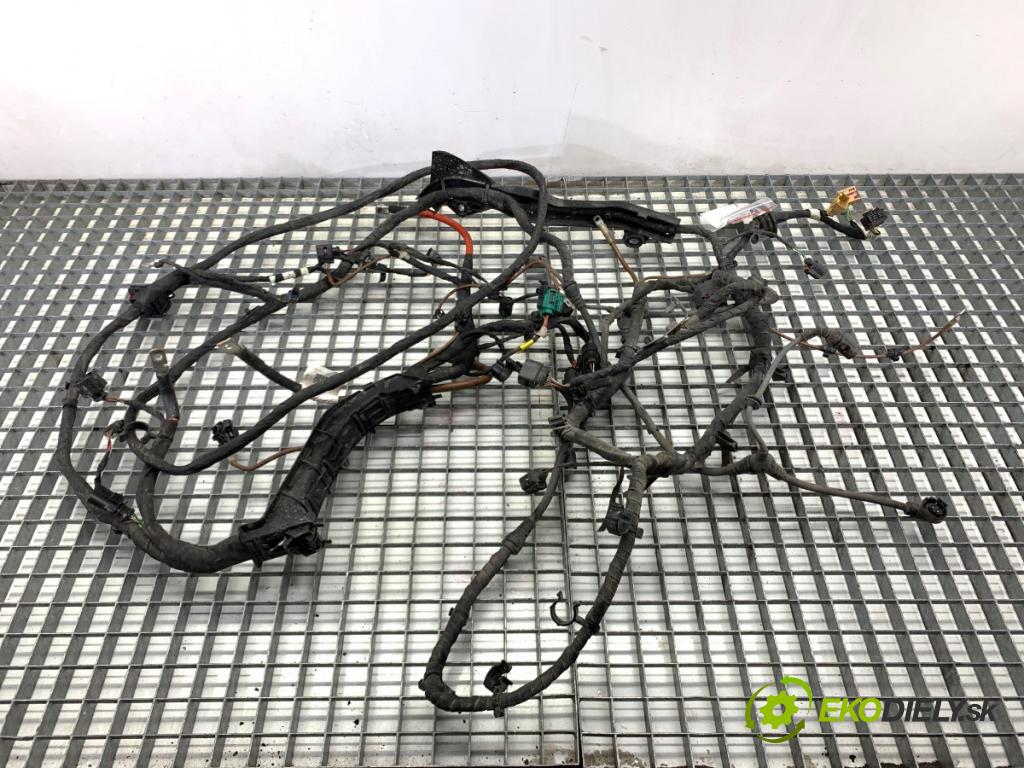 AUDI Q4 SUV 2023 150 kW 40 e-tron  Káblovačka elektrická