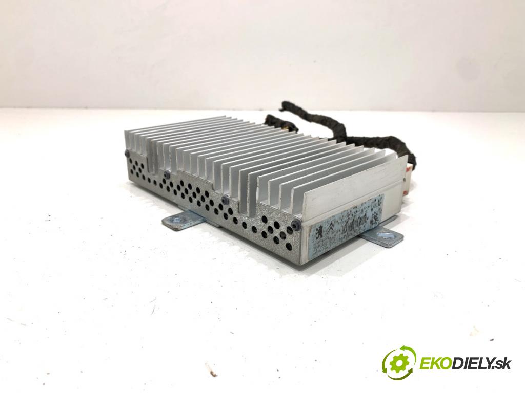 CITROEN DS4 liftback 2011 120 kW 2.0 HDi 165 1997 Zosilňovač  (Zosilňovač)