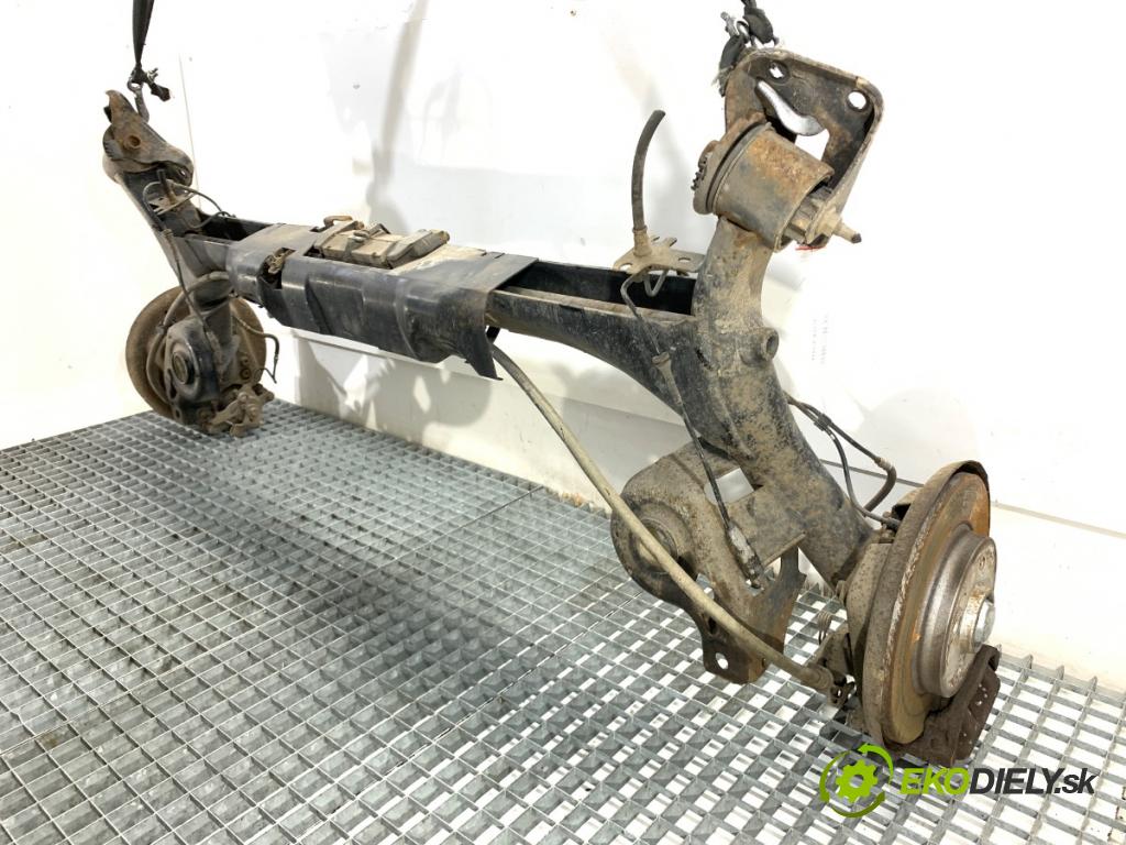 CITROEN DS4 liftback 2011 120 kW 2.0 HDi 165 1997 výztuha zadní část