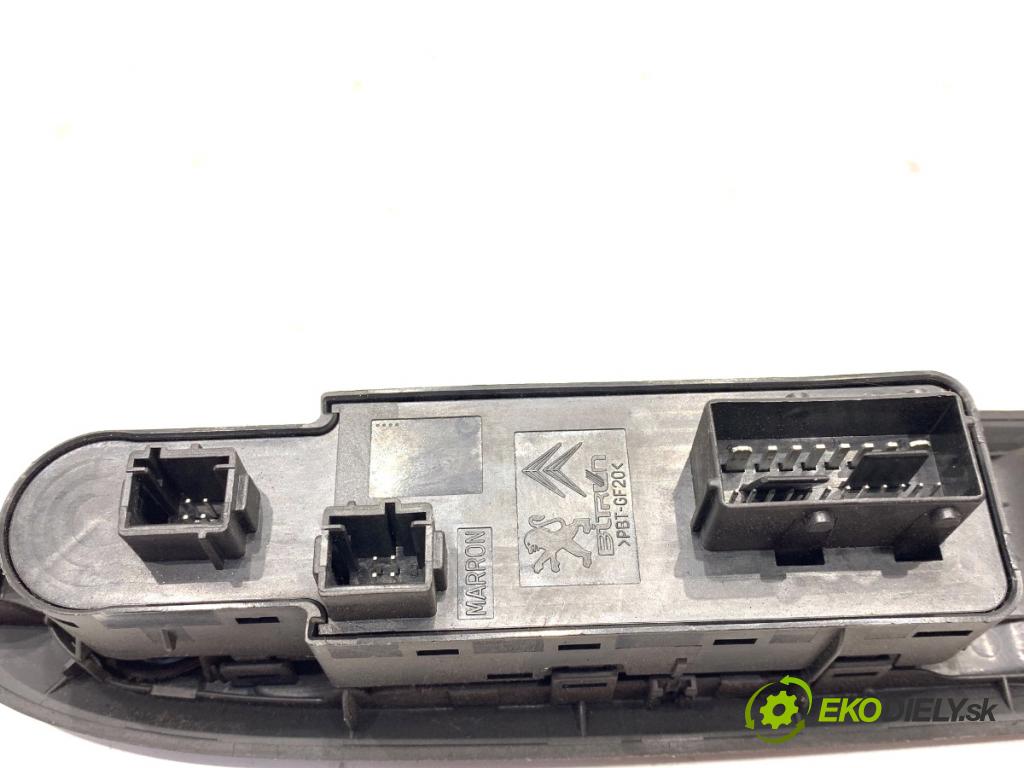 CITROEN DS4 liftback 2011 120 kW 2.0 HDi 165 1997 přepínač oken 96657053ZD (Páčky pod volantem)