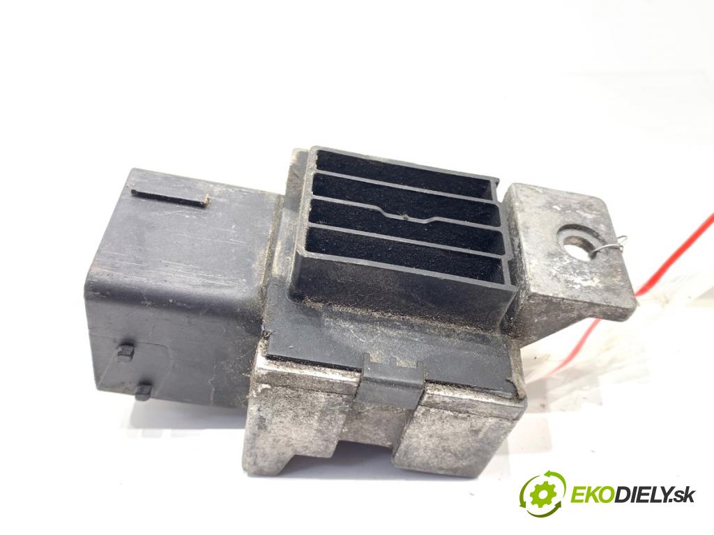 CITROEN DS4 liftback 2011 120 kW 2.0 HDi 165 1997 relé sviečok žhavenia 9663824880 (Relé)