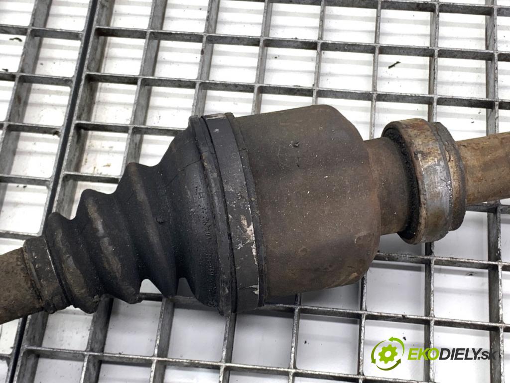 CITROEN DS4 liftback 2011 120 kW 2.0 HDi 165 1997 poloos pravý přední část