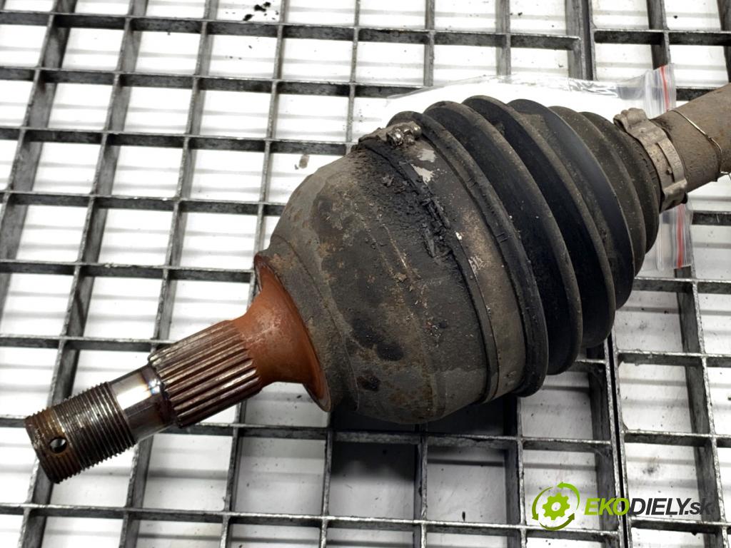 CITROEN DS4 liftback 2011 120 kW 2.0 HDi 165 1997 poloos levý přední část