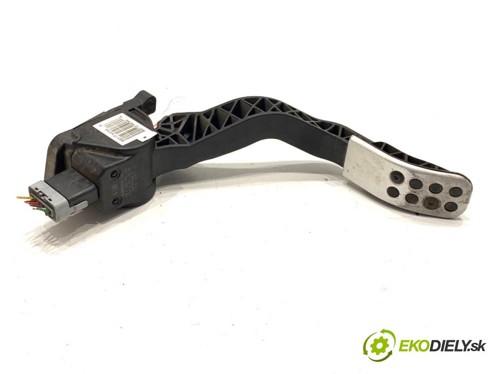 CITROEN DS4 liftback 2011 120 kW 2.0 HDi 165 1997 Potenciometer plynu 86ET17 (Potenciometer plynového pedálu)