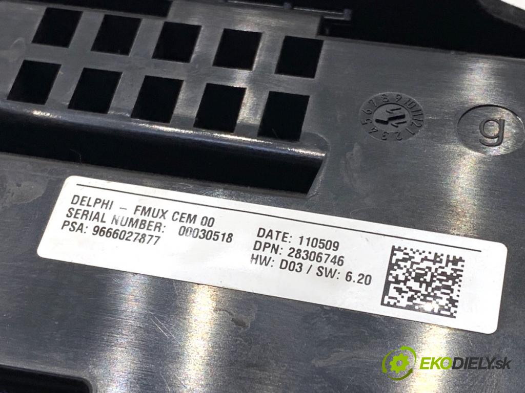 CITROEN DS4 liftback 2011 120 kW 2.0 HDi 165 1997 Panel ovládaní topení 9666027877 (Páčky pod volantem)